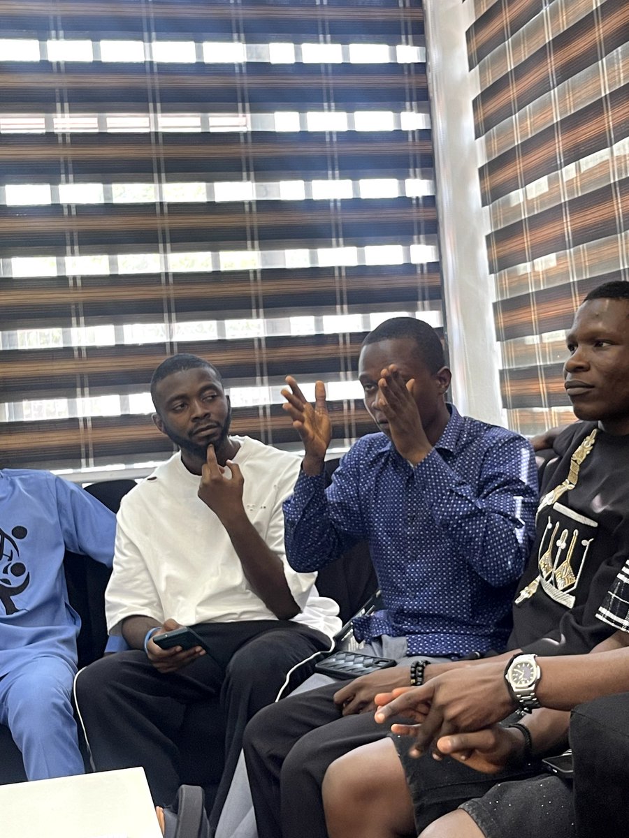 CircoAcademy's tweet image. Ready to join the academy that turns potential into career success?

Send us a DM

Like if you believe in applied skills!
#WebDevelopers #CalabarTech #FutureOfWork #DigitalEconomy #CircoDigitalAcademy