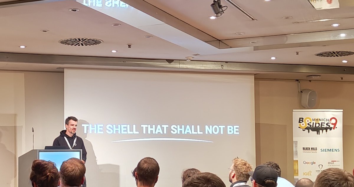 _badbot's tweet photo. @BSidesMunich Closing Keynote #BSidesMunich2025 https://t.co/4Stj6lFJlN