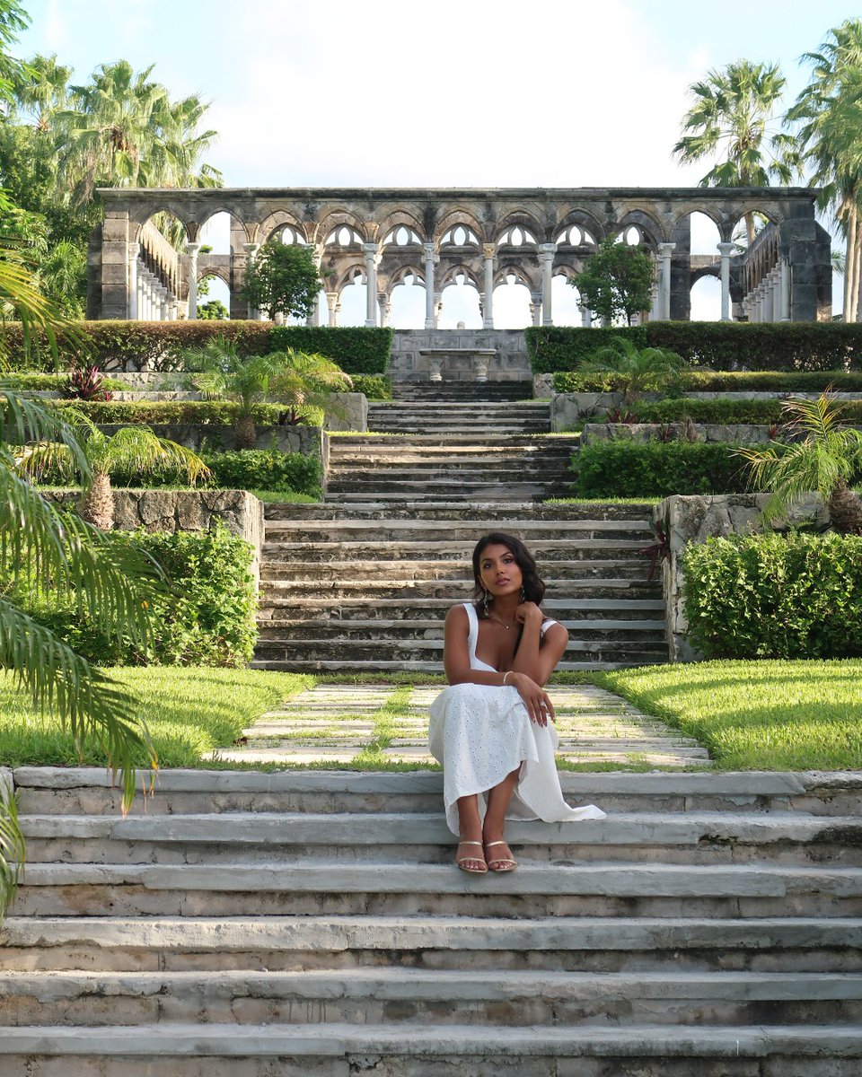 Hidden paths and garden nooks. Experience The Ocean Club, where history and Bahamian beauty converge.

📷 photo by: @chhaviverg

#FSOceanClub #FourSeasons #VisitNPI