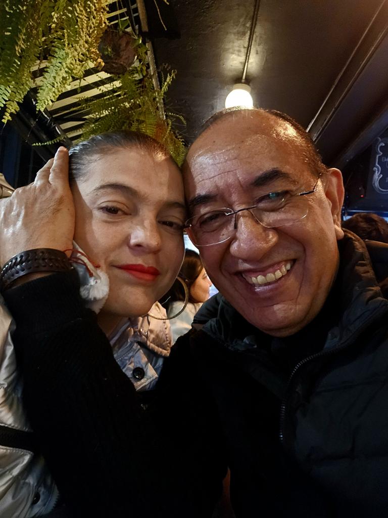 Alitoman05's tweet photo. Definitivamente, mi escorpio favorita! Gracias por haber entrado a mi vida desde hace años flaquita! Muchísimas felicidades en tu precumple! 😍😍😍 https://t.co/Y58keoOQ3n