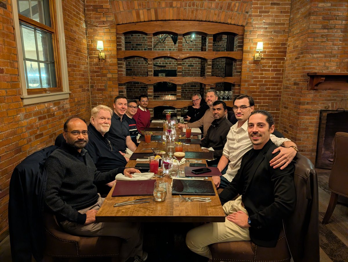 DiscoveredIntel's tweet image. 𝐂𝐨𝐧𝐧𝐞𝐜𝐭𝐢𝐧𝐠, 𝐂𝐨𝐥𝐥𝐚𝐛𝐨𝐫𝐚𝐭𝐢𝐧𝐠 &amp;amp; 𝐂𝐞𝐥𝐞𝐛𝐫𝐚𝐭𝐢𝐧𝐠! 
Our team had the opportunity to spend a few days together at our annual retreat! As a remote organization, we value this time to learn, share ideas, connect &amp;amp; have some fun.
#RemoteWorkLife #TeamBuilding