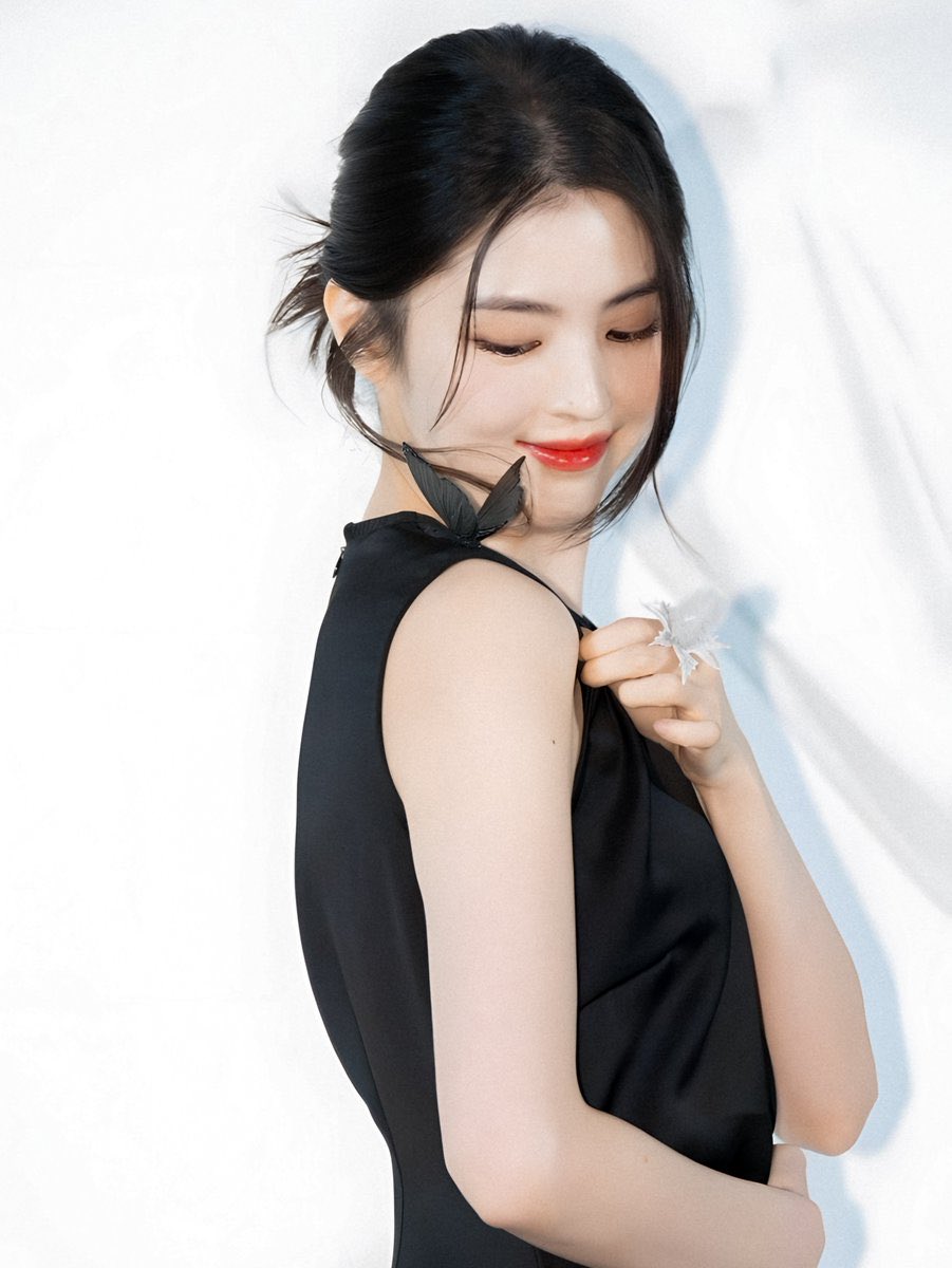 𝖲𝗁𝖾𝗂𝗅𝖺 tweet media