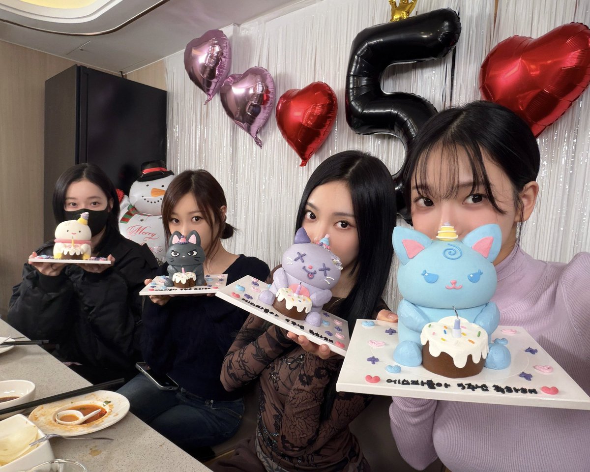 gisellespaa's tweet photo. Celebrating 5 years 🩵💜 and many more to come!
Let's go for another years together ❤️❤️❤️❤️❤️
너무너무 사랑해 우리 멤버들 🤍
우리 마이도 많이 사랑해 🫶🏻🫶🏻 https://t.co/jagR85KJlz