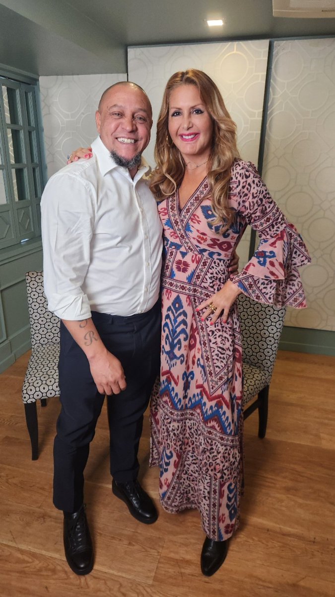 connieqp's tweet image. La felicidad de los #reencuentros con mi adorado #robertocarlos @realmadrid #HalaMadrid Feliz Semana!