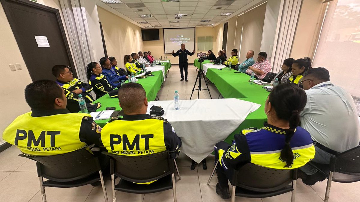 Taller de trabajo, Mesa de Tránsito de la Mancomunidad Gran Ciudad del Sur mgranciudaddelsur.org/2025/11/17/tal…