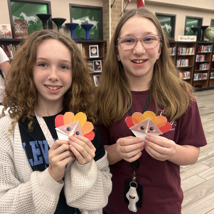 Origami turkey bookmarks were a hit in the media center today—gobbling up all the attention! 🦃📚 #TheColtWay
