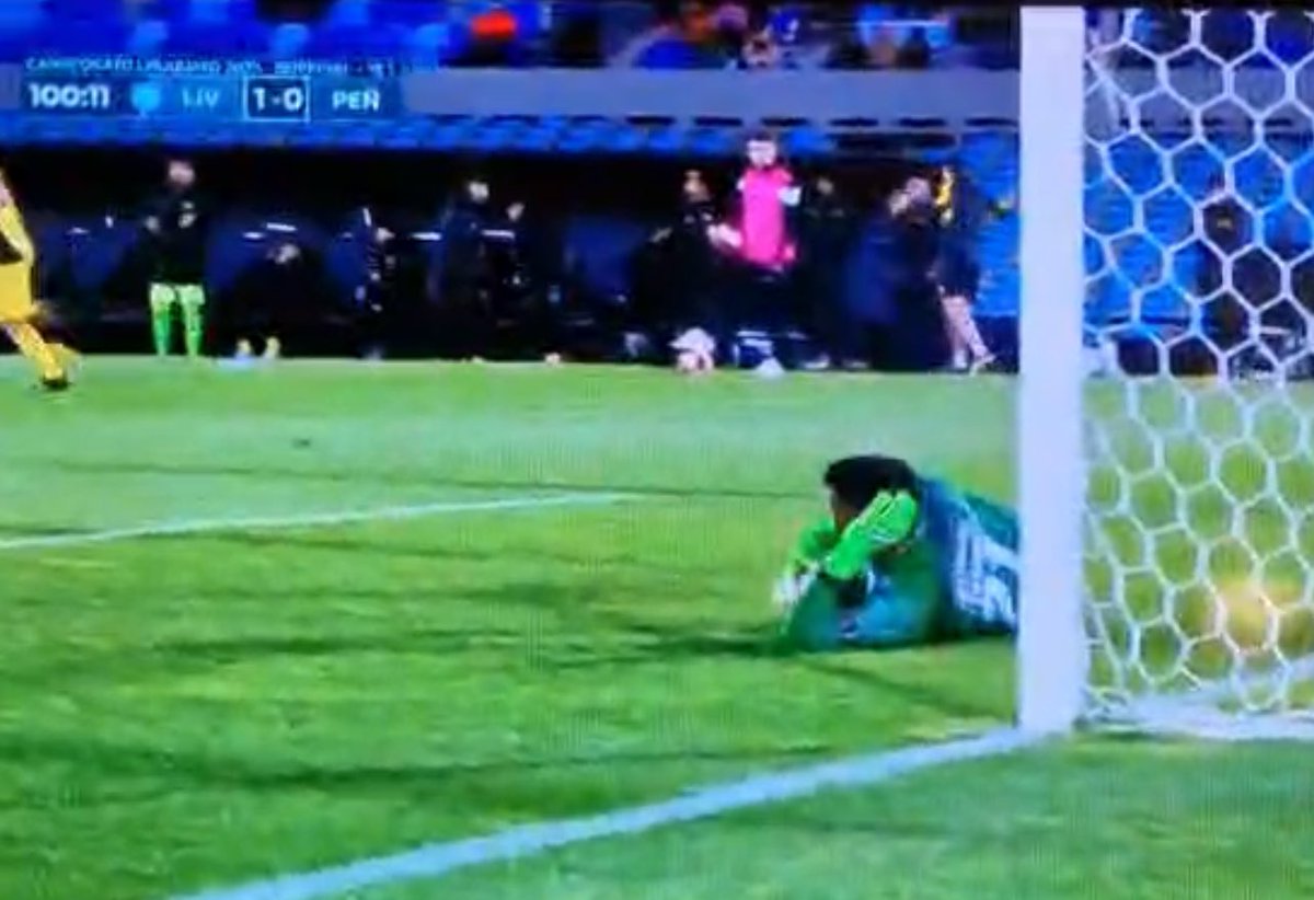 Algunos ya están cómodos para ver las finales del uruguayo...