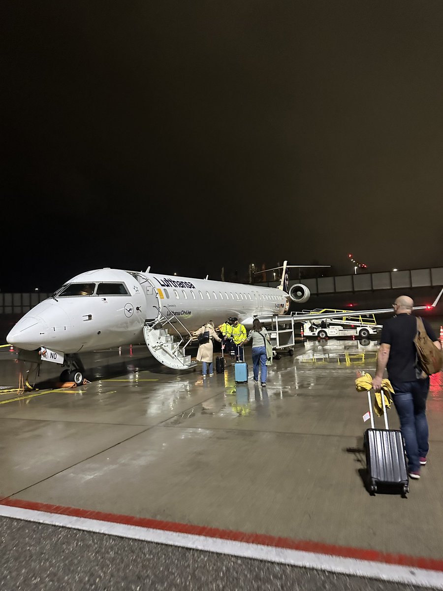 BozeMax (ง'̀-'́)ง tweet media