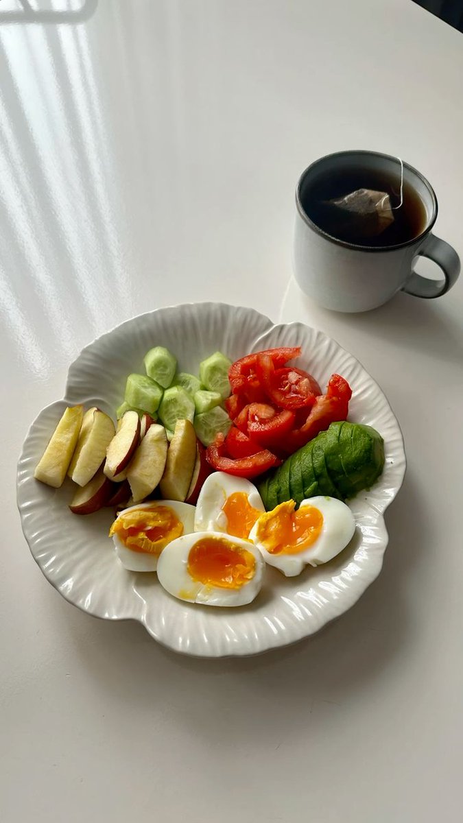 NandiniM30323's tweet image. Fueling my day with the most important meal. Breakfast goals, activated! 🥐☕#MorningDelight #DeliciousStart #GoodMorning #FuelUp #BrunchVibes #BiteSizeHappiness #FreshStart #FoodLovers