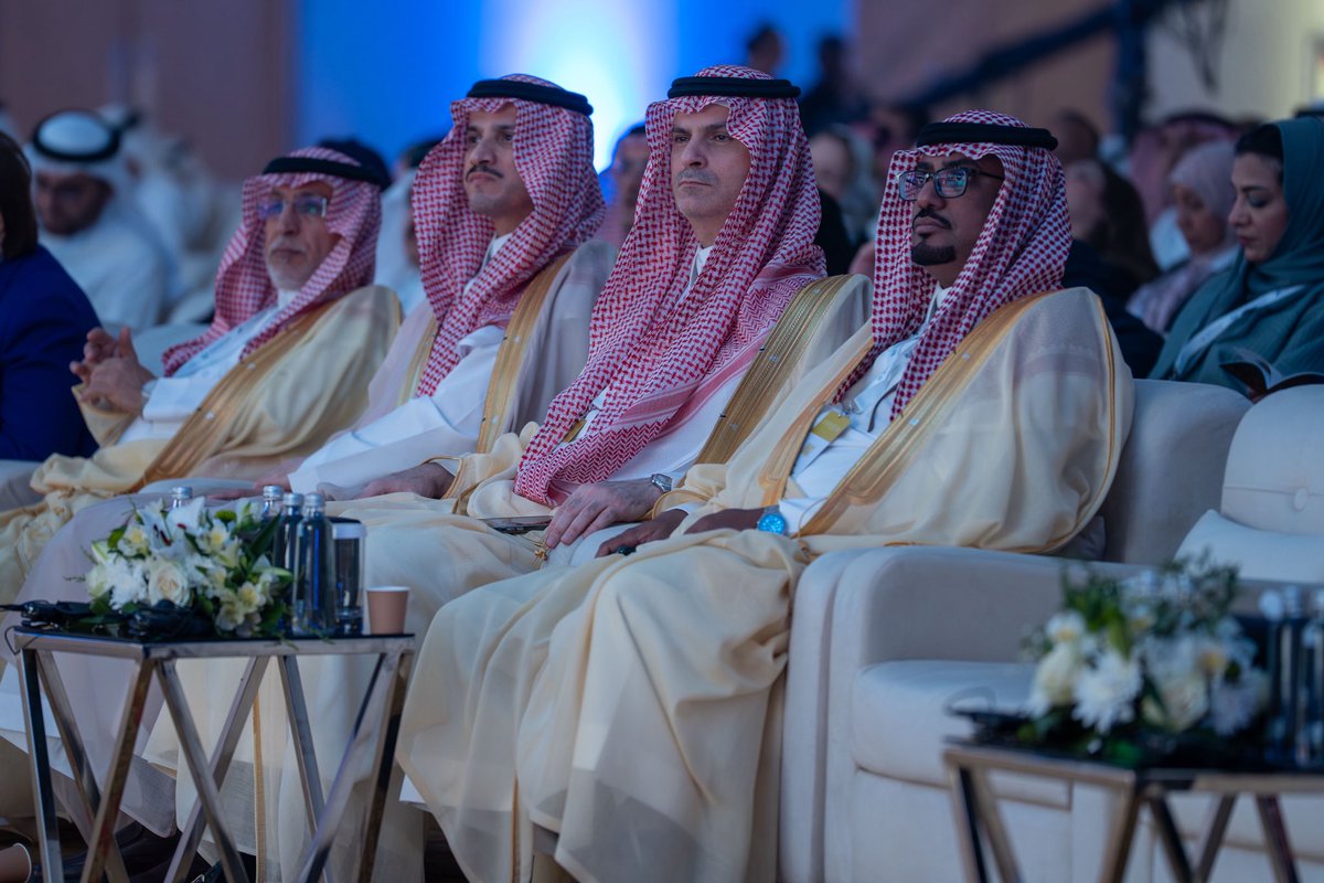 IMSIU_edu_sa's tweet photo. نظمته هيئة تقويم التعليم..
#جامعة_الإمام تشارك في فعاليات #المؤتمر_السادس_للشبكة_العربية لضمان الجودة في التعليم العالي #ANQAHE 
https://t.co/FvnskzntF4 https://t.co/vpxfCCSC8R