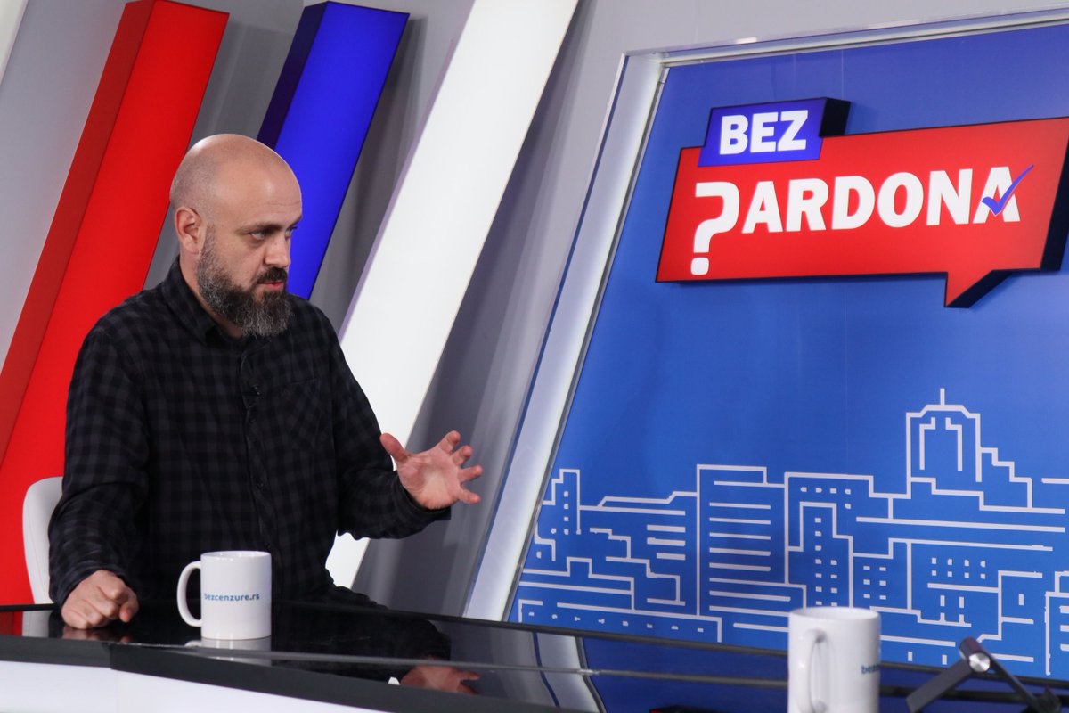 Bcenzure's tweet image. 🎙️ Prvi put u emisiji BEZ PARDONA gostovao je Igor Velić, master inženjer saobraćaja i borac za veću bezbednost sabobraćaja.

🔔 PRVA NAPOMENA: Ne propustite ovu sjajnu emisiju!

▪️Kako objašnjava svoje uverenje da je bezbednost saobraćaja poziv, moralna odluka i čin otpora zbog…