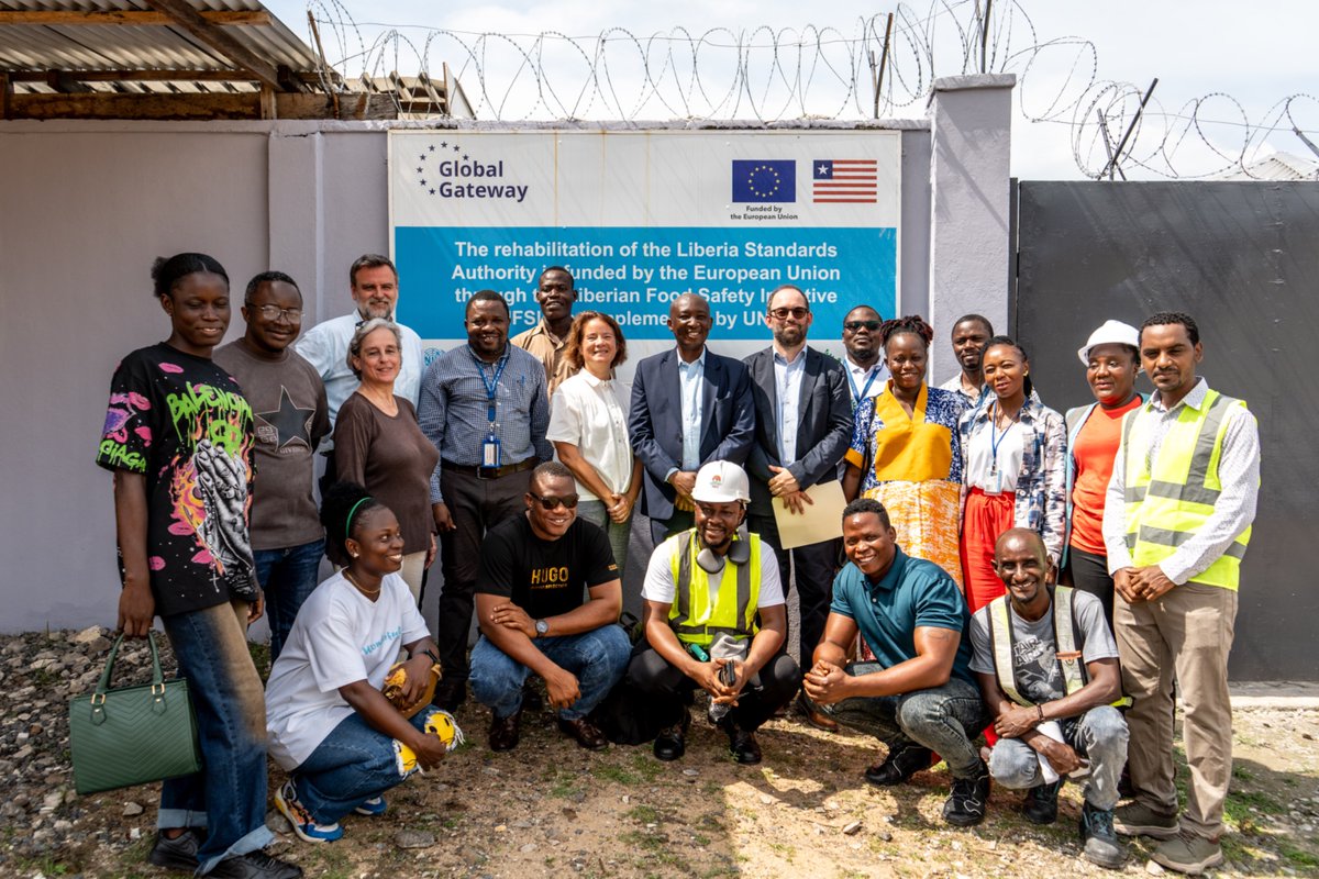 libfoodsafety's tweet photo. On Friday, the EU Ambassador to Liberia visited the LiFSI office and monitored the EU funded construction at LiSA. She praised the progress, highlighting it as a key step in strengthening Liberia’s food safety infrastructure. https://t.co/cvmS590Lv7