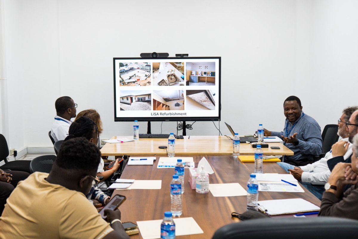 libfoodsafety's tweet photo. On Friday, the EU Ambassador to Liberia visited the LiFSI office and monitored the EU funded construction at LiSA. She praised the progress, highlighting it as a key step in strengthening Liberia’s food safety infrastructure. https://t.co/cvmS590Lv7