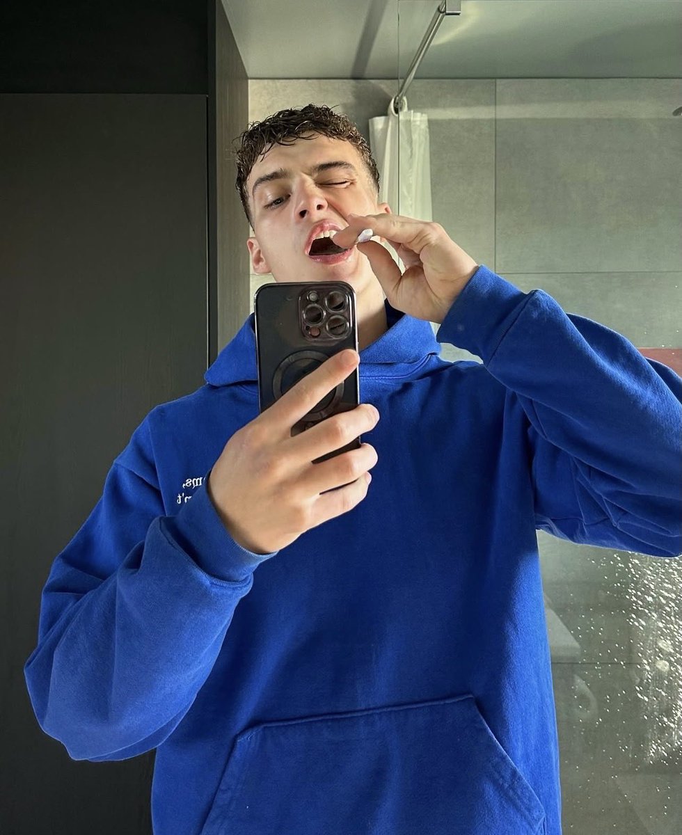 C4LLXM0's tweet image. ⠀ 
                (𝑢𝑛)𝒓𝒆𝒂𝒍                   ᚌ
                𝟘𝟮.            #phuprpg 
                #epsilonunleashed 

⠀