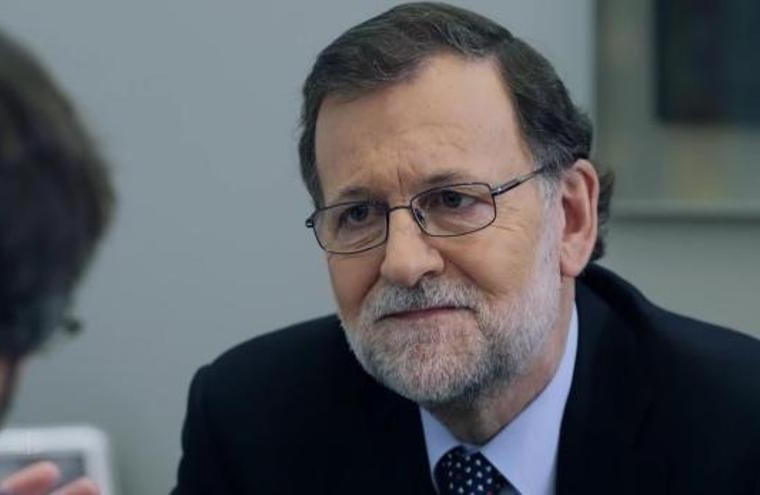 MainatJM's tweet image. Trobeu les diferències en la il·luminació segons el convidat.