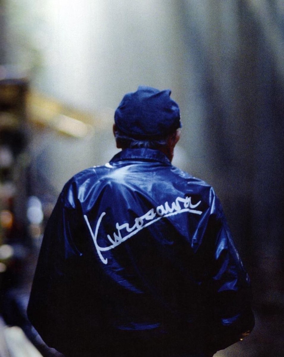 Si vous avez d’autres photos de vestes de tournage où figurent des productions ainsi que des réalisateurs et réalisatrices mythiques, envoyez!