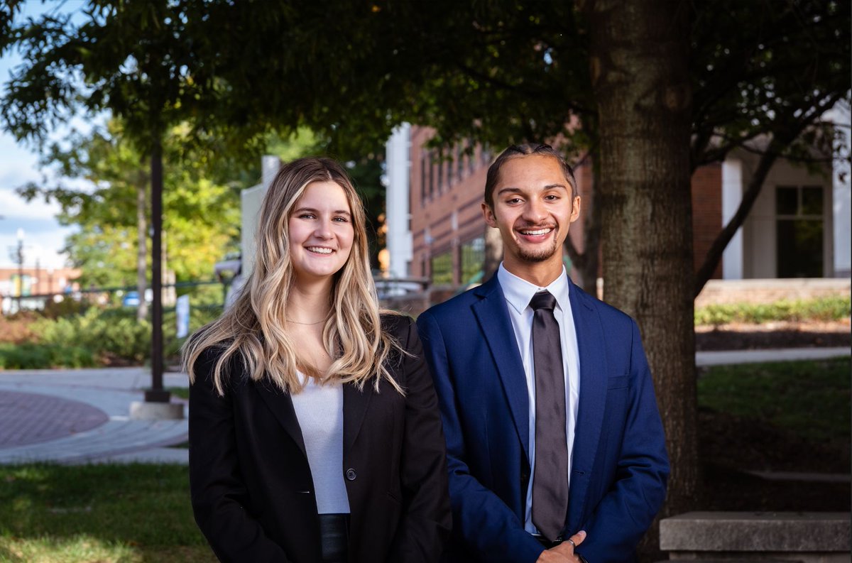 MasonPatriots's tweet image. Student Government is holding a Special Election to fill vacant seats on the Undergraduate Representative Body (URB). 🗳️ 

📆 Voting is Monday Nov 17 - Friday Nov 21. 
📲 More information on Mason360, link in bio!

#StudentInvolvement #StudentGovernment