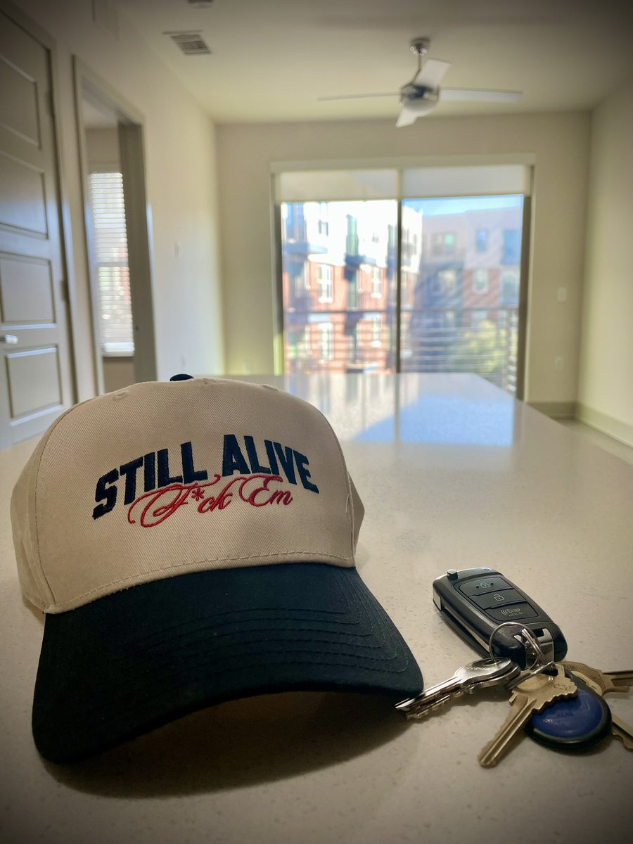 SummitCommish's tweet image. January me had no clue what was ahead or the people I’d meet that would be such a key part of my year so far.

Life is crazy, but such a damn blessing🙏