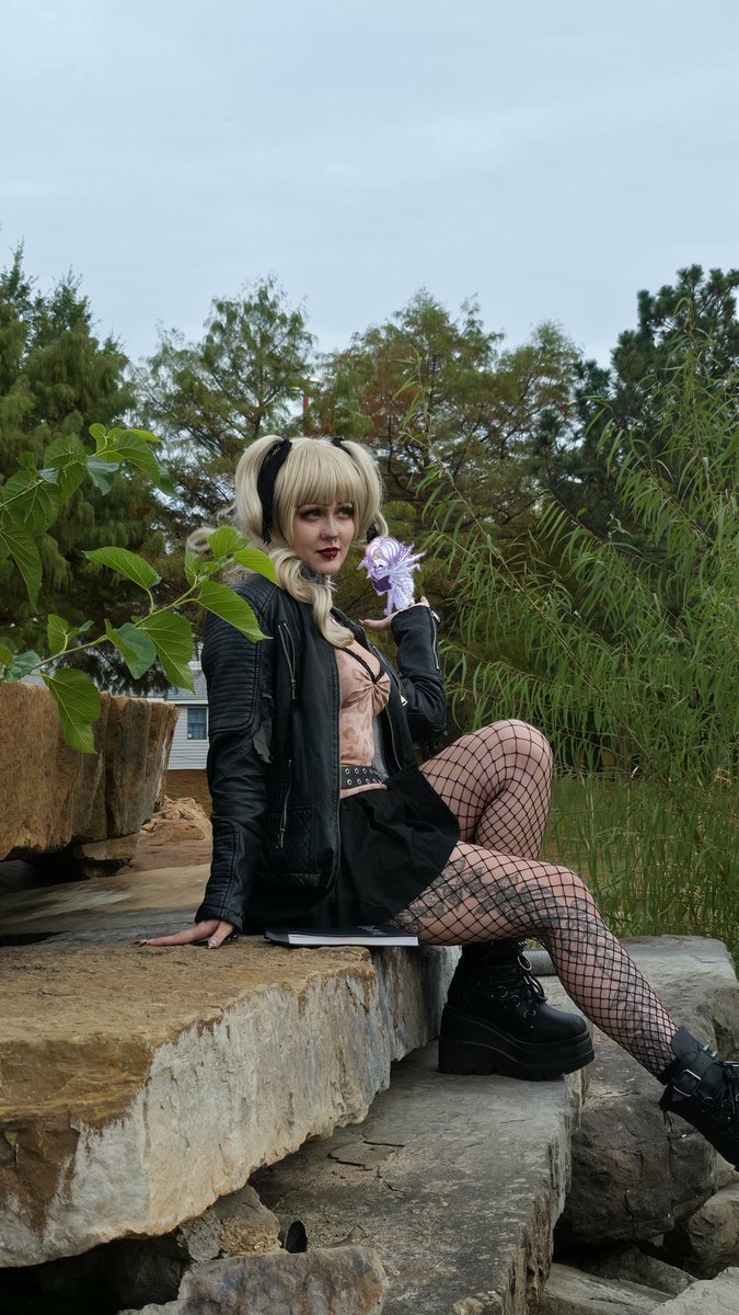 honnebeecos's tweet image. Rem you're so silly, of COURSE Light loves me 🤭
♱⃓
♱⃓
♱⃓
#misaamanecosplay #misamisa #misamisacosplay #misaamane #deathnote #deathnotecosplay #misacosplay #midwestcosplayer #cosplay