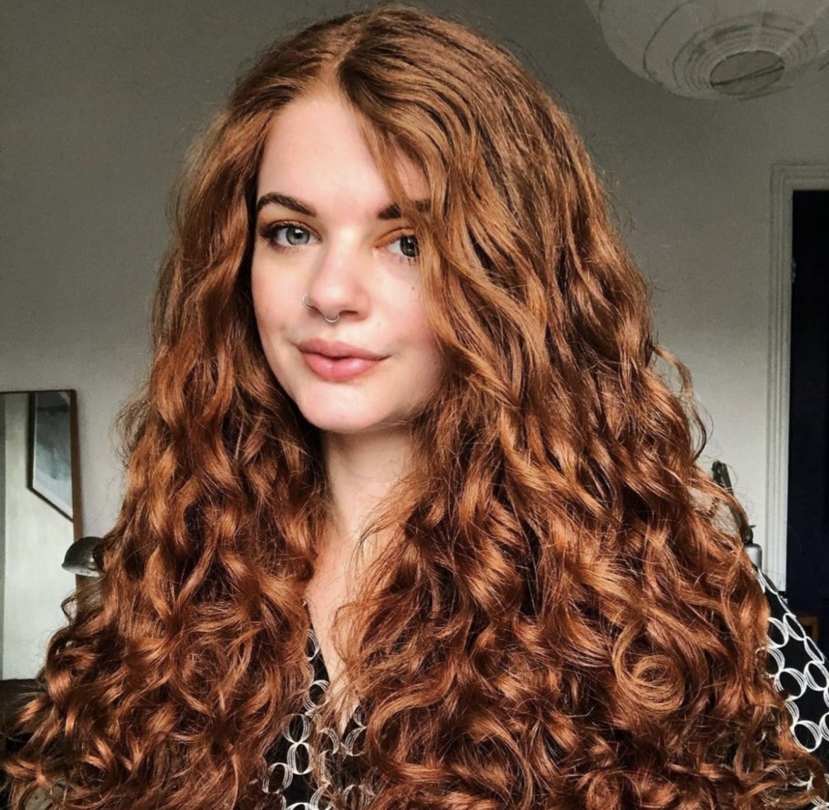 USA_Anne711's tweet image. Does Michelle Obama live in some sort of liberal dystopia? 

Michelle Obama Claims
Black People Can&apos;t Swim &apos;Because We&apos;re Trying to Keep Our Hair Straight&apos; for White People

(Details linked in reply post)