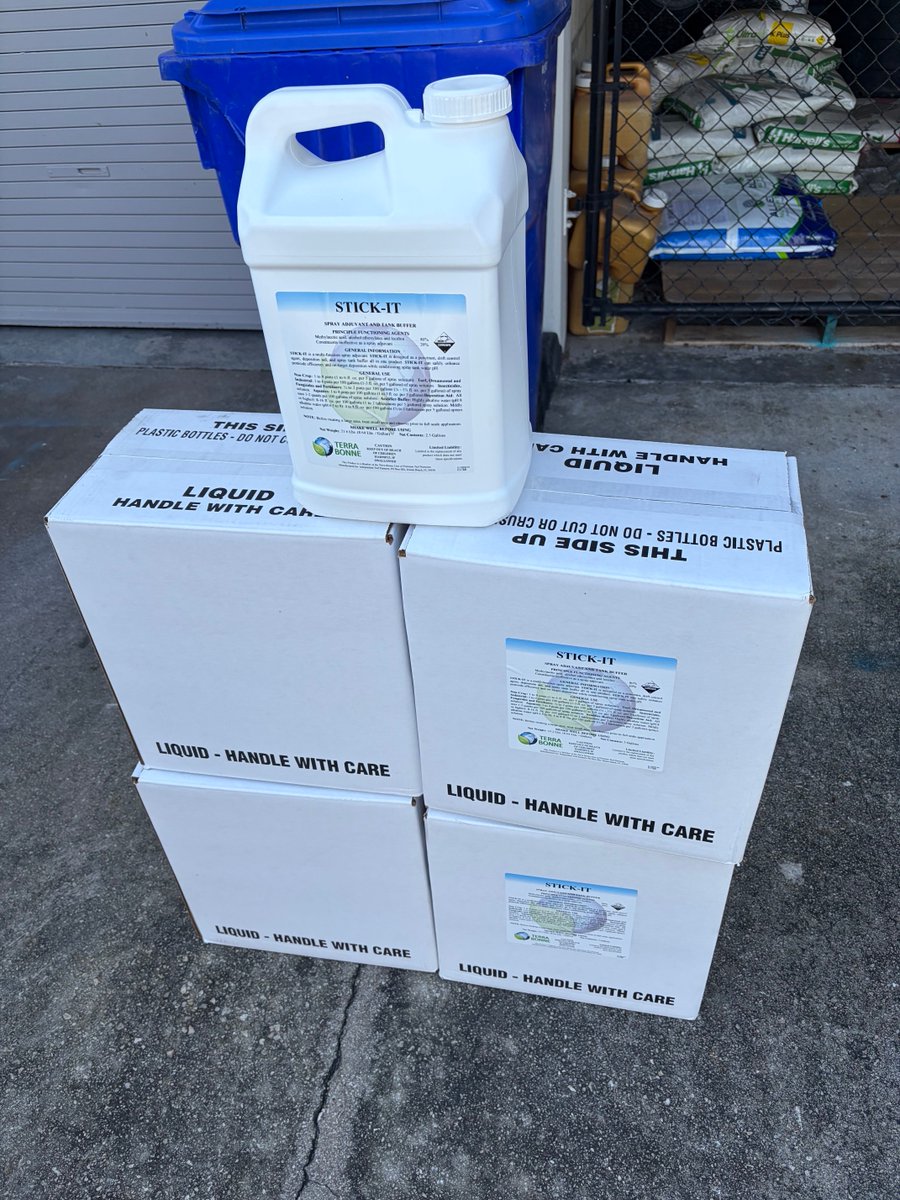 When you perform a turf eradication, use as many additives as possible to make sure your herbicides do the trick ! You get one chance !