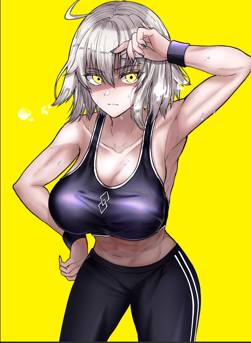 Nuuu99999's tweet image. トレーニング後で仕上がってるトレーニングウェアの邪ンヌ