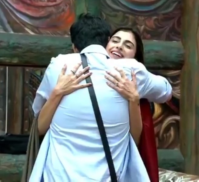 shiviinlove's tweet photo. Kahaan h woh log jo bolte the #Baserali nehal se zayada chipakta h & all..ab guhana k time pe #bahana fd kuch nhi bolenge..sare terms & condition #BaseerAli k liye h ? Ayaan ruk jata to ispe vi line marti
Sala yeh haar saal k same jodi bante h 2no se but fyda females leke jata h. https://t.co/1Pv0ZBi7io
