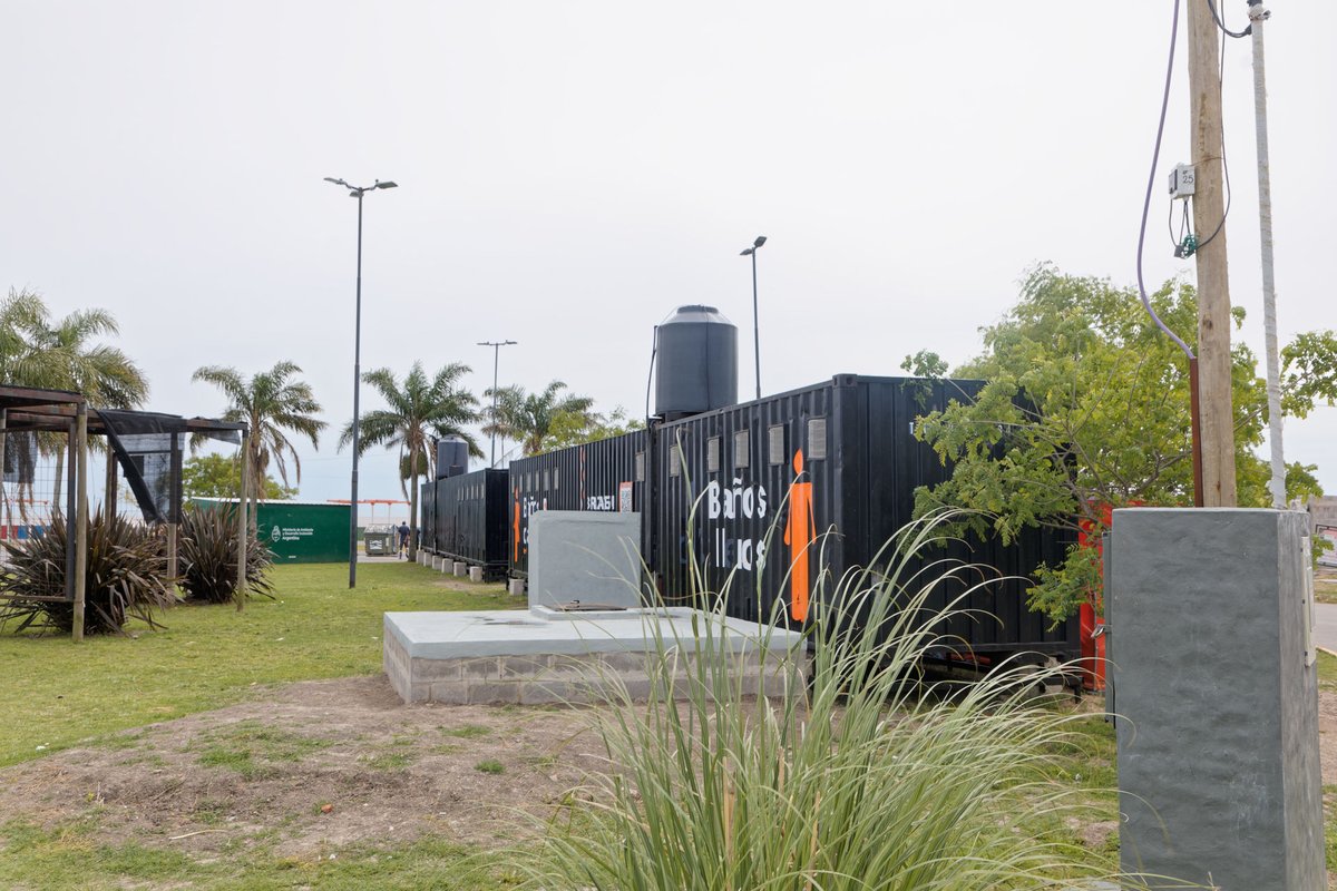 jjosemussi's tweet image. Nuevos baños y espacios de servicio para la Costa de Hudson.  

➡️ Continúa la instalación de 34 sanitarios nuevos. Con esta iniciativa, se busca mejorar la infraestructura y el confort de los vecinos y vecinas.

✅ Obra realizada con fondos municipales.

#Berazategui