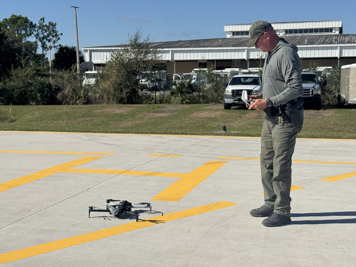 tiffanyrizzo_'s tweet image. Drones are becoming one of law enforcement’s most-used tools and today I’m seeing it firsthand with St. Lucie County deputies. This tech is changing how calls are handled across the Treasure Coast. Watch tonight on @CBS12.