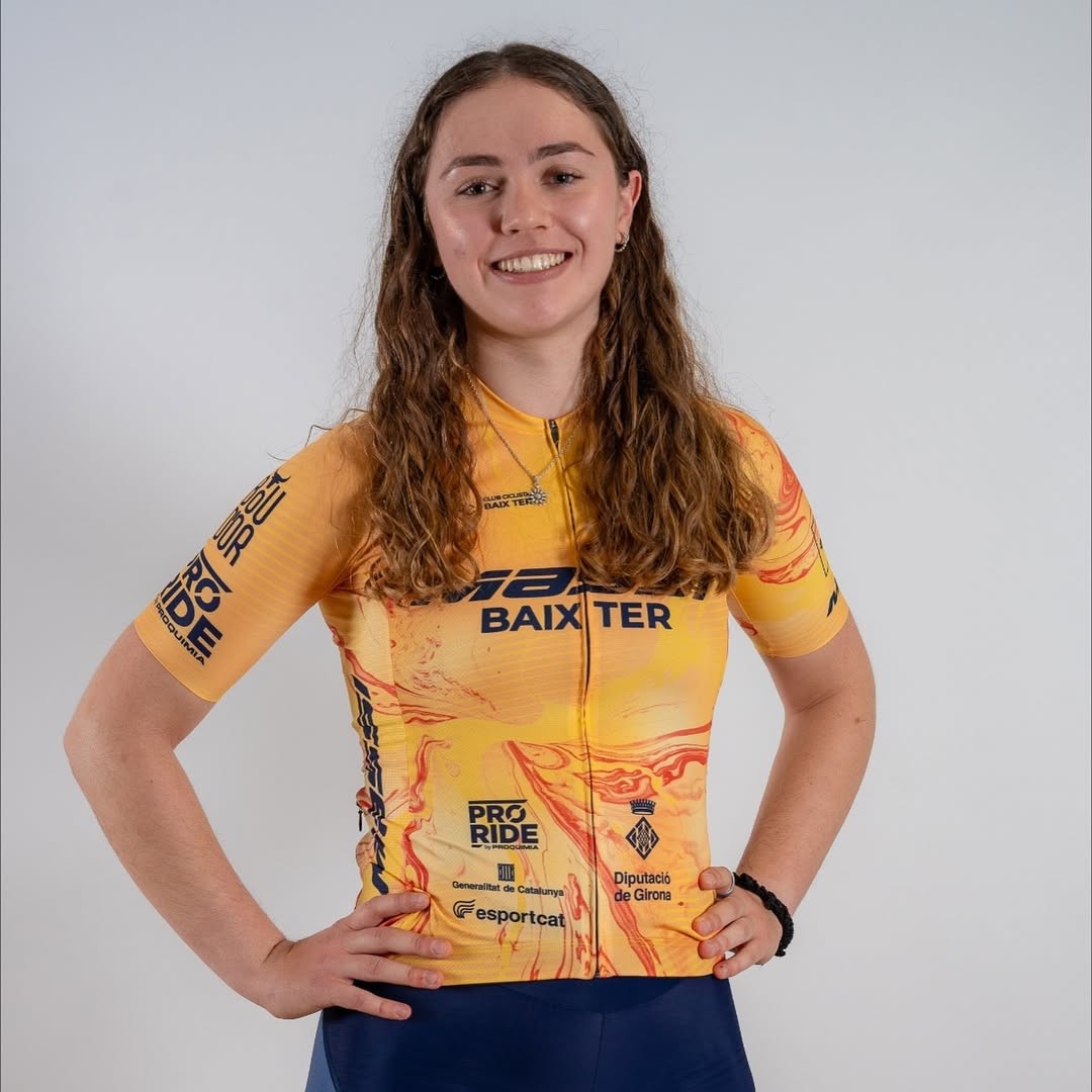 EsenciaCiclista's tweet photo. ✅ El equipo Massi Baix Ter anuncia seis renovaciones para su plantilla en 2026

➡️ Laura Gómez, Nahia Imaz, Laura Rodríguez, Marta Romance, Laia Bosch y Alba Codony

#EsenciaCiclista #MassiBaixTer 
📸 Esencia Ciclista / Massi Baix Ter https://t.co/IcEnz52tAf