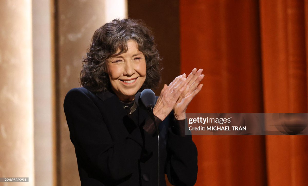 ok i’ll stop soon i swear but LOOK AT HER