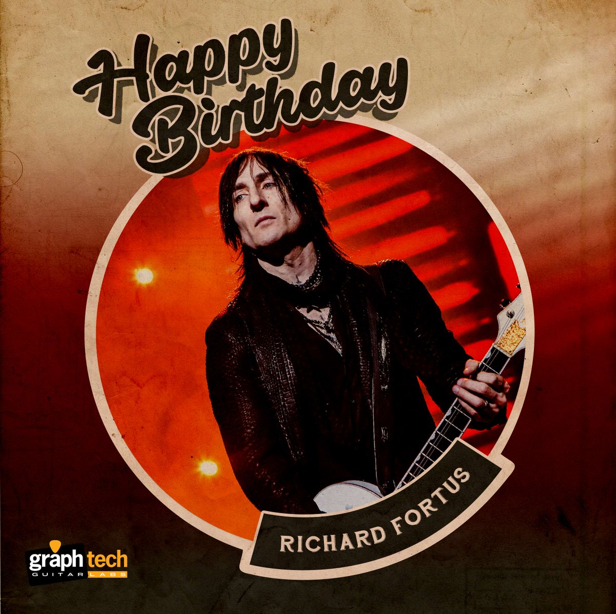GraphTechGuitar's tweet image. #RichardFortus #GunsNRoses #Fortus #RockGuitarist #LiveMusic #Guitarist #RockMusic #MusicLife #GuitarPlayer #RockAndRoll