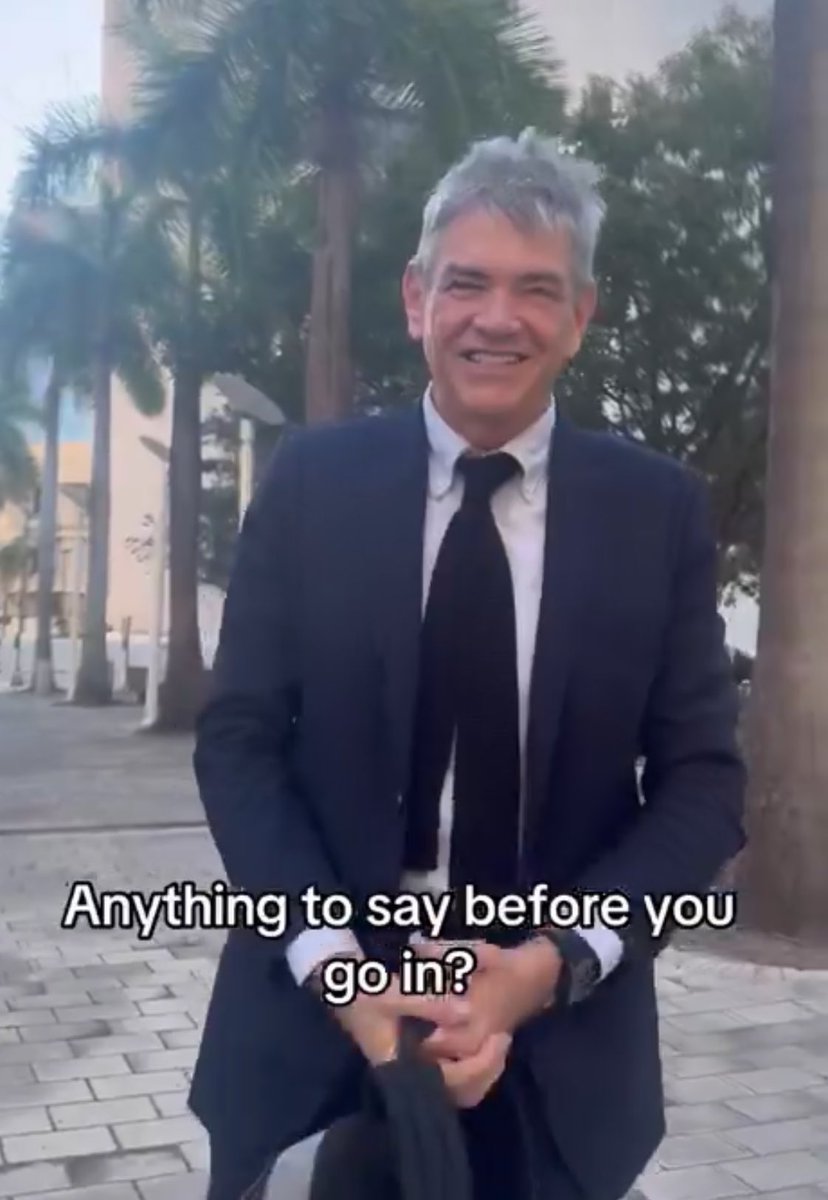 hotgirlMegg's tweet image. Megan’s lawyers vs Milagro’s lawyers. I just have to laugh!!