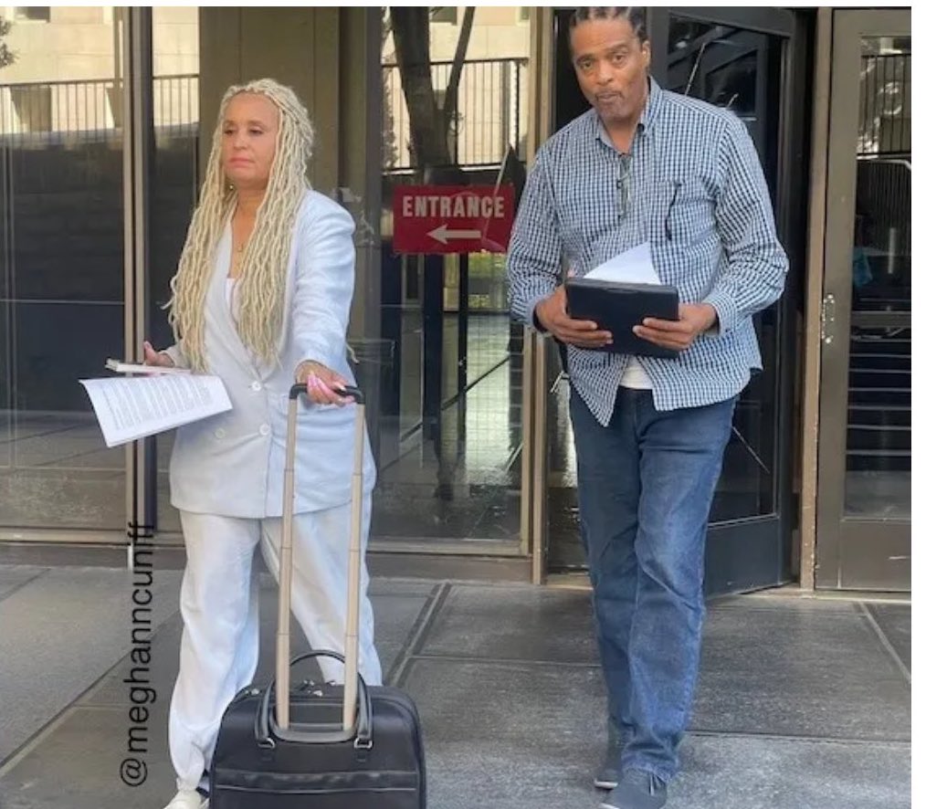 hotgirlMegg's tweet image. Megan’s lawyers vs Milagro’s lawyers. I just have to laugh!!