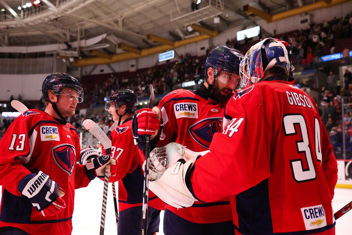 SCStingrays's tweet image. Mitchell Gibson shutout hugs 🥰

#SCStingrays | #RaysIt