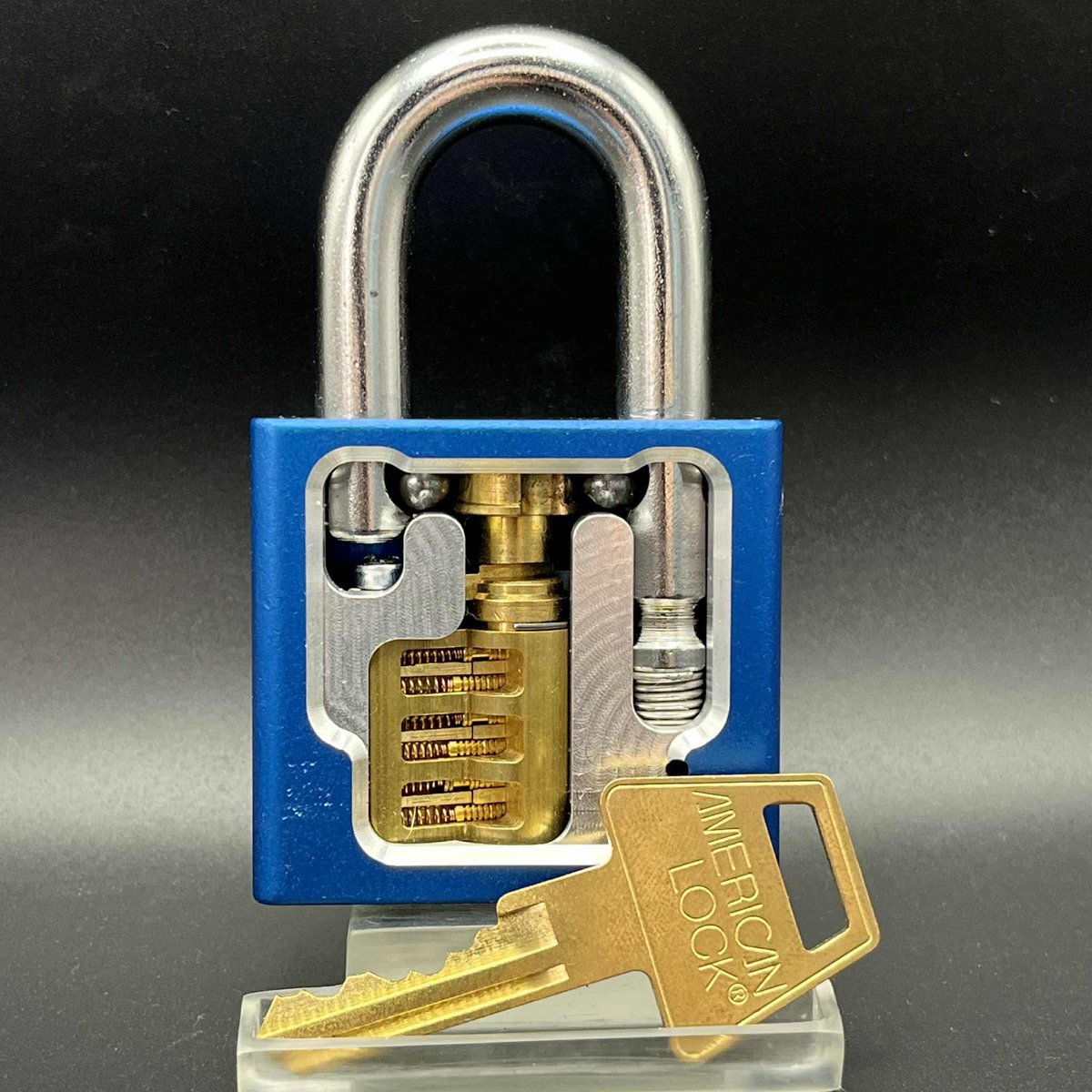 LockpickingDev's tweet image. American Lock 1305 cutaways for sale - $100 each and free shipping 🔓 Keyways available: a couple restricted R2 and many AM6 #locksport