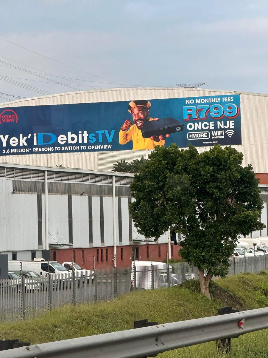 Inako_Yolwa's tweet image. OpenView’s savage ad 💀taking shots at DSTV😭💔