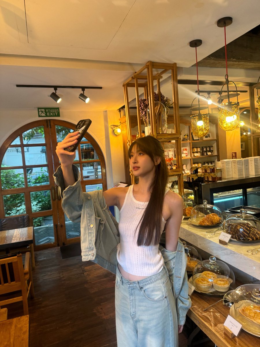 mimrtd's tweet image. ครั้งแรกที่เจอกัน เมื่อไหร่จะมีคนพาไปคาเฟ่อีกนะ