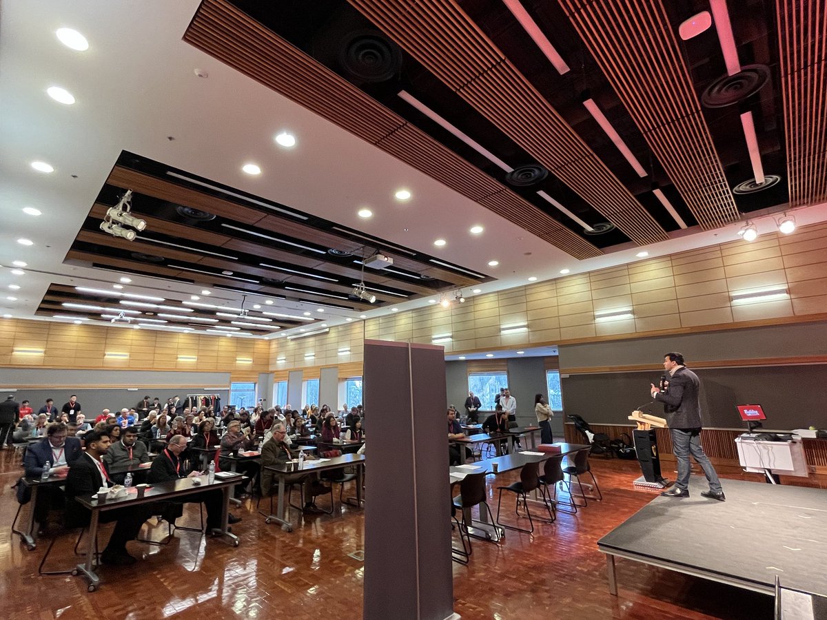 Taleeb's tweet image. What an amazing showing of Liberal volunteers at yesterday's Building to 2026 event! Thank you for everything you do every single day.