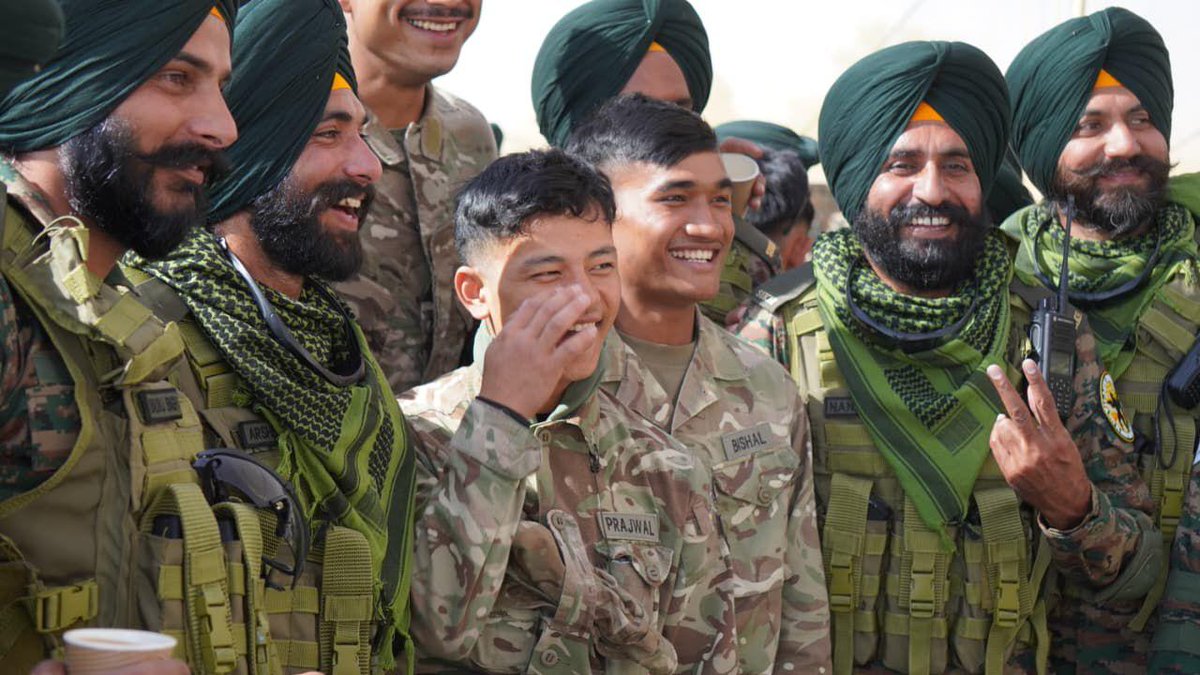 adgpi's tweet image. Exercise #AJEYAWARRIOR 2025 🇮🇳 🤝 🇬🇧 

The opening ceremony of the 8th edition of the biennial joint military Exercise AJEYA WARRIOR between the #IndianArmy and the #BritishArmy was held at the Mahajan Field Firing Ranges, Rajasthan. The exercise is scheduled from 17 to 30…