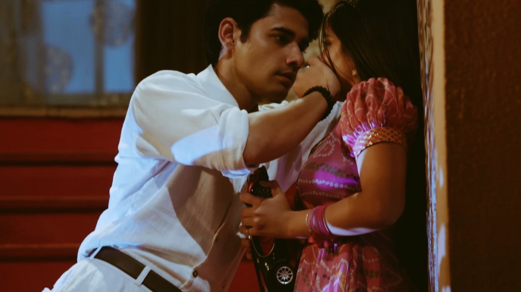 dramagirii's tweet image. Found a good ITV show after year since #IPKKND. Really looking forward to the upcoming episodes. The couple is so cute &amp;amp; refreshing, their pairing is absolutely adorable. Let’s see what happens next… I just hope it doesn’t disappoint 🫡

#Rimjhim #Sameer #Rimeer