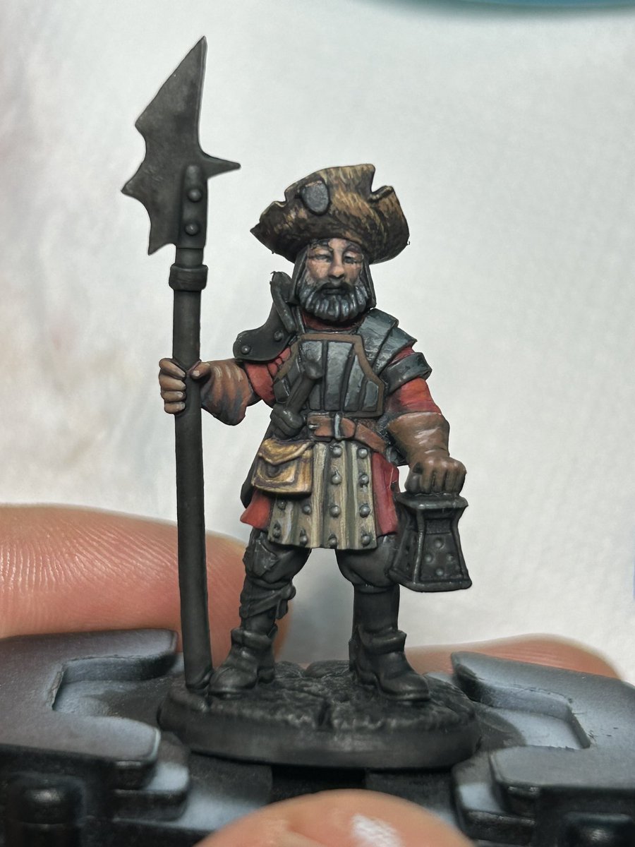 RagnarBlack's tweet photo. Watchman WiP#1 - back to
basics

#reaperminiatures #miniaturepainting #boardgame #painting https://t.co/TLIk3fkPMN