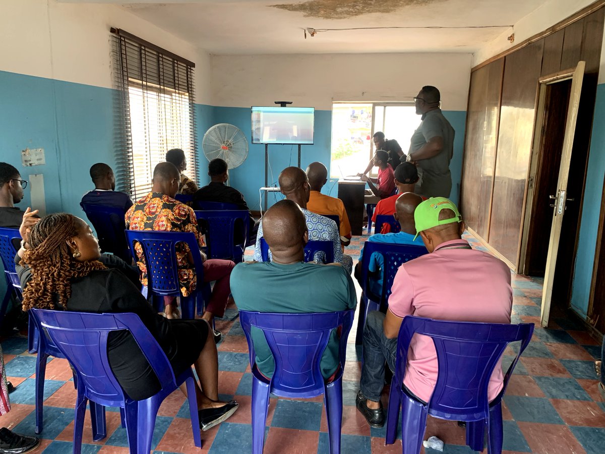 BemsSofthub's tweet photo. SmartAIRS Training &amp; Engagement 
Bemssoft Hub Ltd  Umuahia Head Office

Today, we hosted a productive and insightful meeting at the Bemssoft Hub Ltd Head Office in Umuahia, Abia State. The session focused on training our new SmartAIRS agents, giving them a clearer understanding https://t.co/C5w5oQwvbU