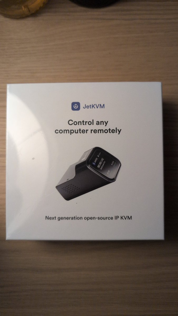 flightlesstux's tweet image. the new toy has arrived! 🥳 #jetkvm #kvm #datacenter #network #remote