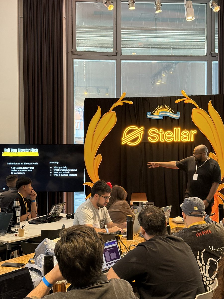 Alejo Skyhitz tweet media