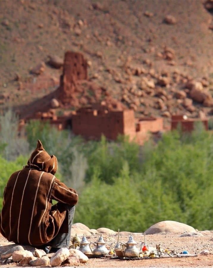 safia_1v's tweet image. أنَا لَها حتَّى أَنالَها🌾