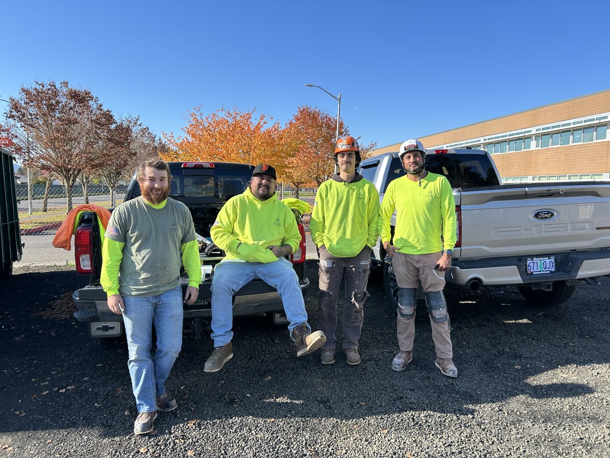 RobCon_Co's tweet image. Big shoutout to The Harver Company, our Sub of the Month at Fern Hill Elementary! 💪🛠️

Crushing the schedule, framing like pros, and bringing the A-game every day.

#SubcontractorOfTheMonth #TeamRobcon #FernHillElementary #TheHarverCompany #FramingExcellence