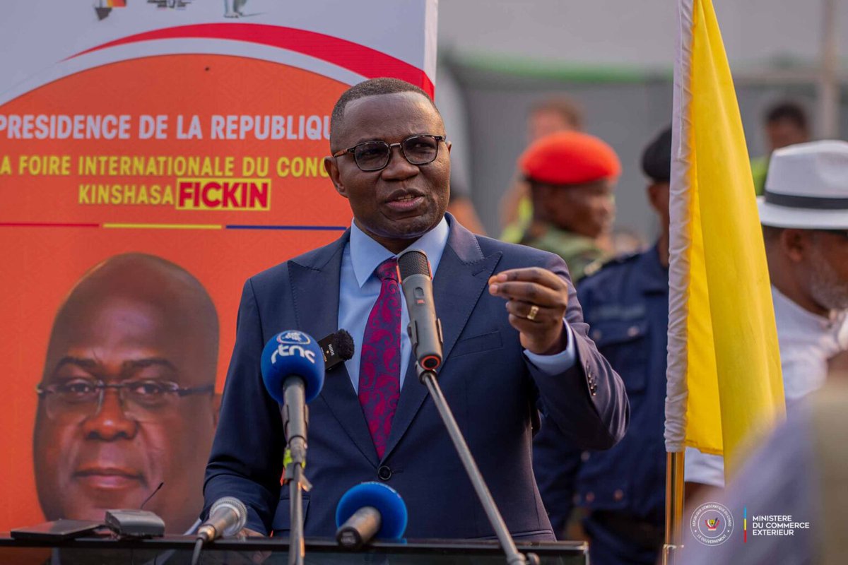 RDC : <a href="/julienpalukucom/">JULIEN PALUKU</a> attaque aujourd’hui Kabila, alors que c’est sous ce dernier que l’aéroport de Goma a été entièrement reconstruit après l’éruption du Nyiragongo. Les travaux étaient exécutés par la RVA sous Bilenge Abdalah et les financements provenaient de l’Allemagne, du
