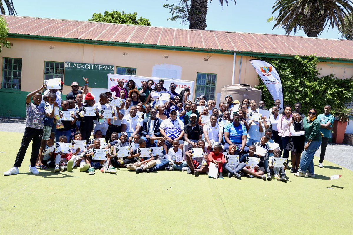 akholiwe_fetsha's tweet image. This life thing is a miracle. Thank you for all of the love and support🇿🇦❤️

#ReadingForMeaning