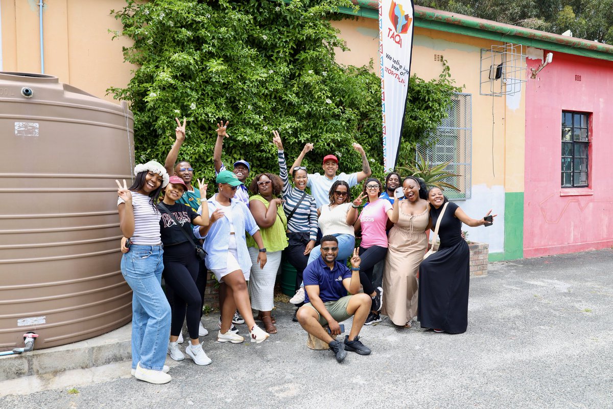 akholiwe_fetsha's tweet image. This life thing is a miracle. Thank you for all of the love and support🇿🇦❤️

#ReadingForMeaning